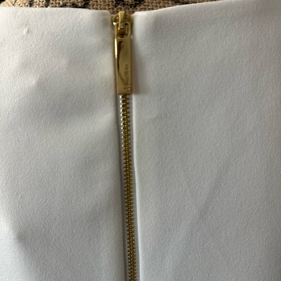 🆕Calvin Klein Ivory Petal Sleeve Dress - Picture 11 of 17